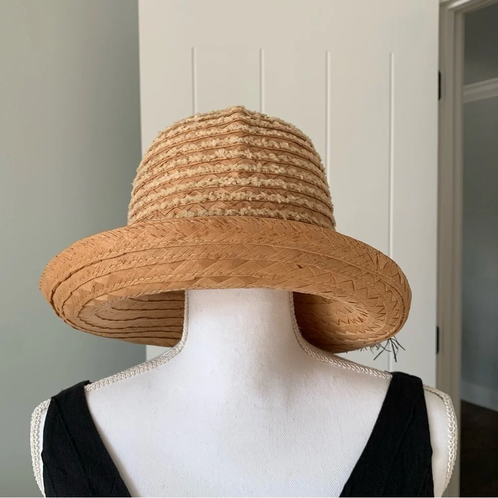Gorgeous Made in Italy Vintage Straw Hat - Picture 4 of 8